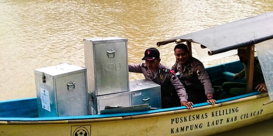 Polisi kawal ketat distribusi logistik Pilkada di Nusakambangan