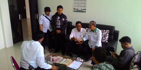 Warga Sukabumi heboh penemuan Alquran penuh coretan