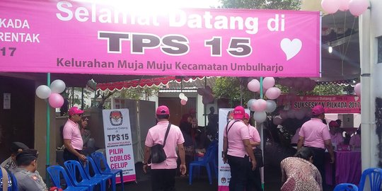 Masih suasana Valentine, TPS di Yogyakarta ini bernuansa cinta