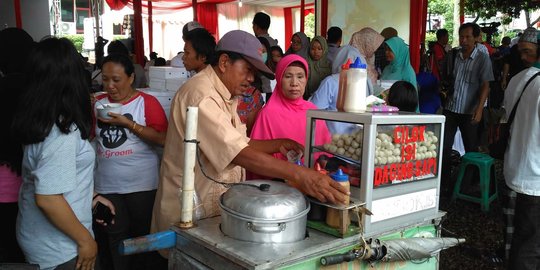 Usai pencoblosan Pilkada DKI, DPP Gerindra gelar bazar jajanan