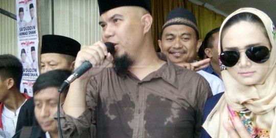 Pedagang di Bekasi: Enggak ada yang pantes jadi Bupati dan Wakil