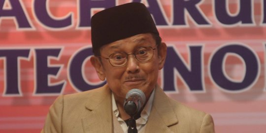 BJ Habibie optimis demokrasi Indonesia berkembang semakin baik