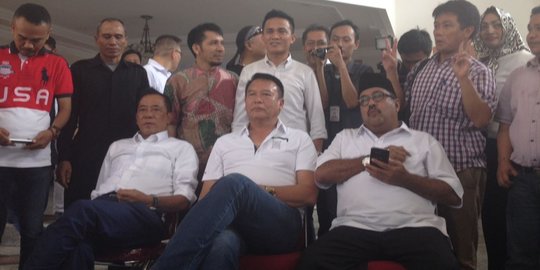 Kubu Rano Karno - Embay pilih tunggu hasil perhitungan KPU Banten
