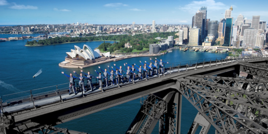 Memacu adrenalin dari ketinggian jembatan Sydney Harbour
