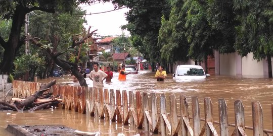 Jika tak hujan, BPBD DKI perkirakan banjir Bukit Duri surut sore ini