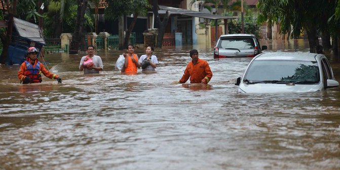 Jakarta Timur direndam banjir 7 788 orang terdampak 