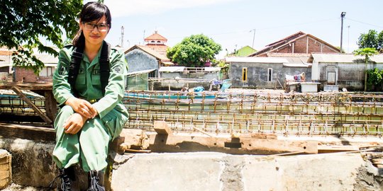 Mengenal lebih dekat Desti, Linmas cantik dari Sidakaya