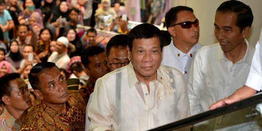 Duterte janji siap lengser jika terbukti korupsi Rp 527 miliar