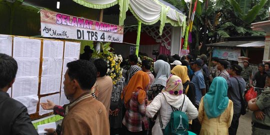 Ramai-ramai warga Tangerang coblos ulang Wahidin-Andika, Rano-Embay