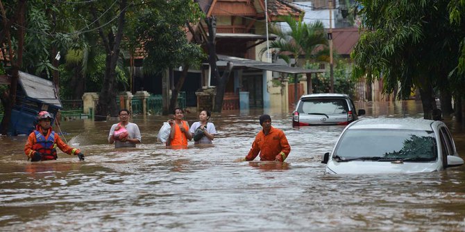 Hujan Sejak Pagi 4 Perumahan Banjir Hingga 1 Meter