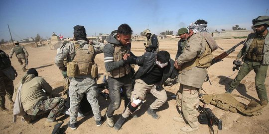 Sejumlah tentara Irak terluka diserang ISIS di Mosul