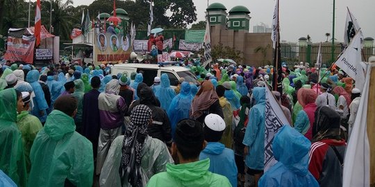 Peserta aksi 212 tak akan bubar sebelum Rizieq datang