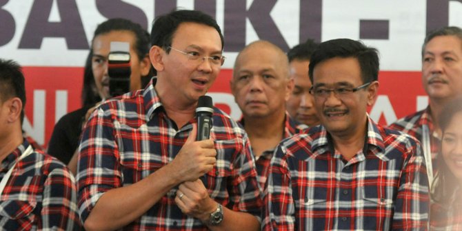 kunci gantungan malang khas Pembelaan saat Jakarta Ahok Djarot banjir dikepung