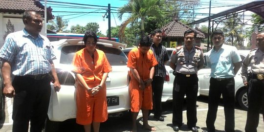 Terlilit utang ratusan juta, ibu 6 anak ini nekat gelapkan 8 mobil