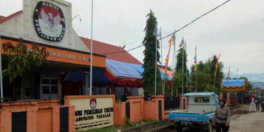 Laporan ribuan pemilih siluman tak ditanggapi, Golkar walkout