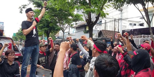 Massa pendukung Imam-Fadhli kembali geruduk KPU Kota Yogyakarta