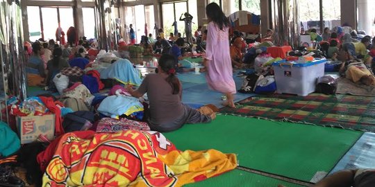 Korban banjir: Kondisi pengungsian enak, makan tiga kali sehari