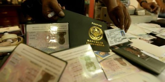 19 TKA ilegal asal China dideportasi dari Pekanbaru