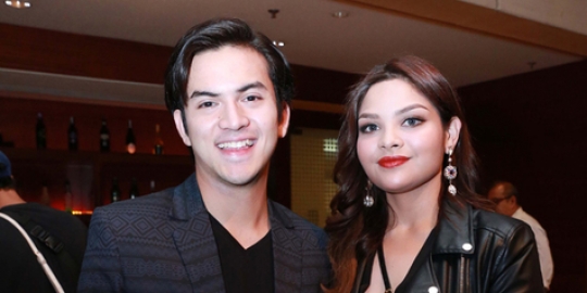 Dikabarkan dekat dengan Rizky Nazar, ini klarifikasi Nadira Adnan