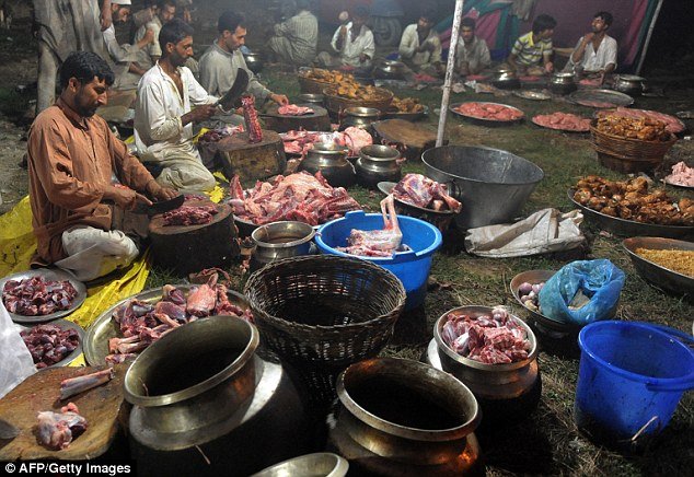 persiapan pernikahan warga kashmir india