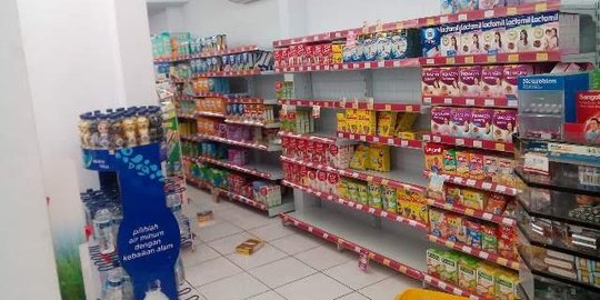 Alfamart dirampok, susu bayi & rokok seharga Rp 53 juta raib