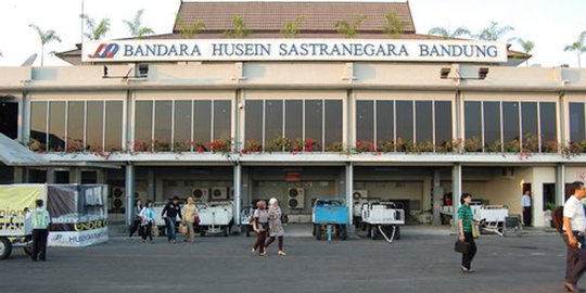 Ada BIJB, bagaimana nasib Bandara Husein Sastranegara?