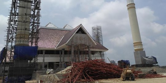 Pembangunan Masjid Raya Jakarta ditargetkan rampung akhir Maret 2017