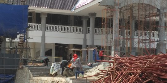 Pekerja bangunan Masjid Raya Jakarta gelar pengajian 2 kali sepekan