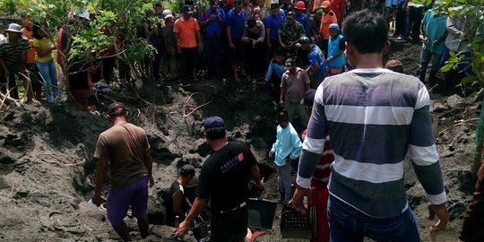 Gali sumur, 3 orang tertimbun pasir 4 meter