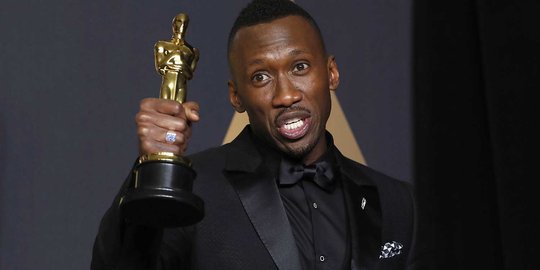 Mahershala Ali jadi aktor muslim pertama meraih Piala Oscar