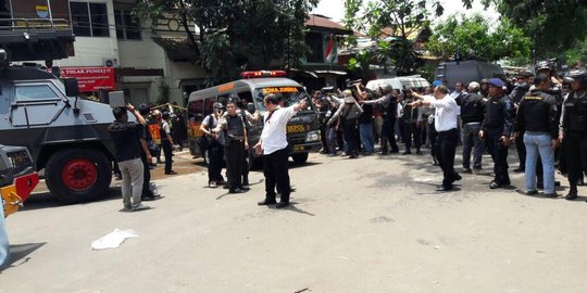 Ini identitas pelaku teror bom panci di Bandung