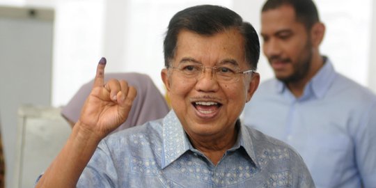 Di Unhas, JK ingatkan mahasiswa jangan punya mimpi jadi PNS