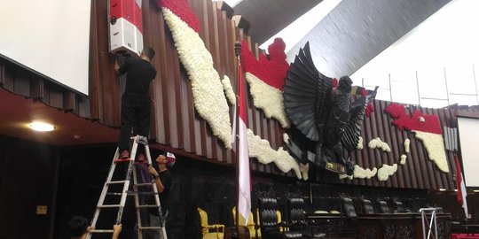 Gladi bersih Raja Salman di DPR, protokoler keluhkan jalur & bendera