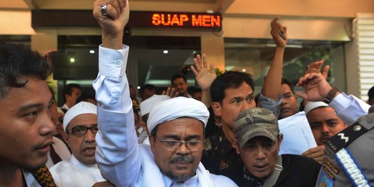 Kubu Ahok nilai Rizieq tak layak jadi saksi ahli agama