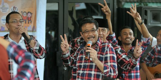 Djarot tak ambil pusing gertakan kubu Anies-Sandi lapor ke Bawaslu