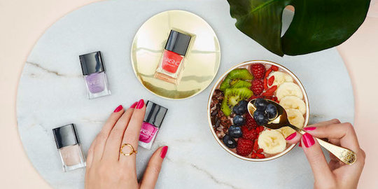 Kini ada kuteks dengan kandungan acai berry untuk kesehatan kukumu