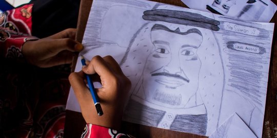 Kreativitas siswa SMP Purwokerto gambar massal wajah Raja Salman