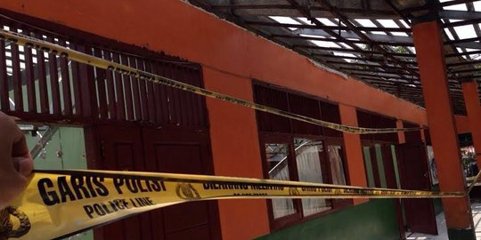 Polisi datangkan ahli selidiki atap sekolah ambruk di Bekasi
