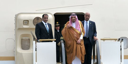 Harapan korban crane di tengah suka cita kedatangan Raja Salman