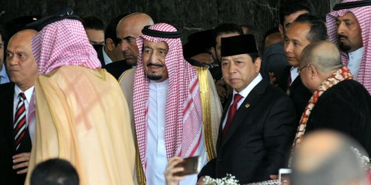 Venna Melinda merinding saat Raja Salman lewat di depannya