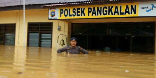 Dampak banjir parah di Sumbar, Riau siap-siap terendam