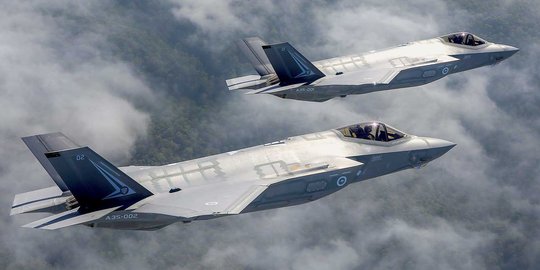Siluman Lockheed Martin Corp F-35 pamer ketangguhan di Avalon