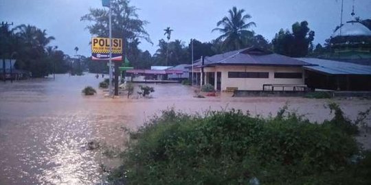 Kapolda Sumbar datangi lokasi banjir Limapuluh Kota