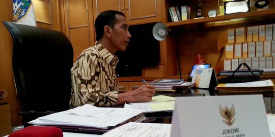 Cerita Jokowi pakai tenaga kerja asing saat jadi pengusaha mebel