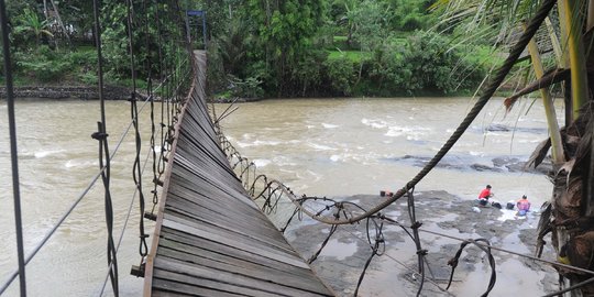 Pemkab kirim tim ungkap penyebab ambrolnya jembatan Boyolali-Merapi