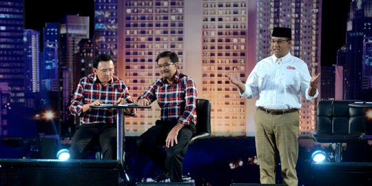 Soal tawuran & kinerja, peluru Anies serang Ahok di awal putaran dua