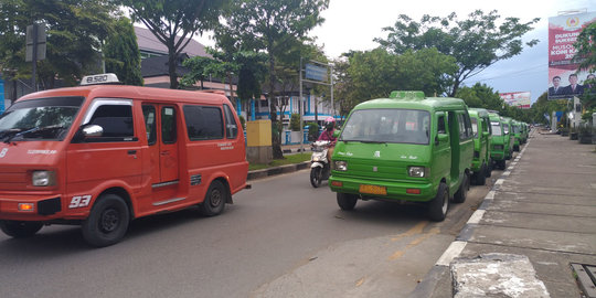 Sopir angkot mogok, Pemkot Bandung kerahkan 120 bus layani warga