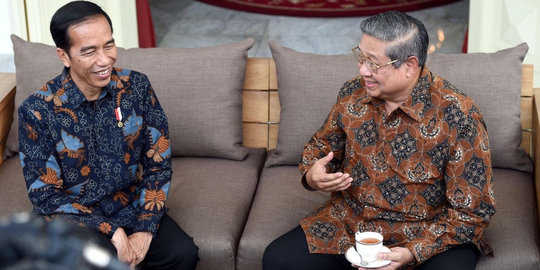 Sajian teh hangat akrabkan pertemuan Jokowi dan SBY di Istana