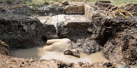 Penemuan patung Firaun Ramses II, penguasa terkuat di Mesir