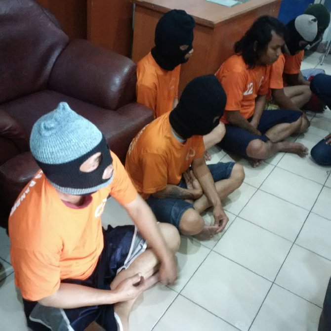 tersangka perusak avanza